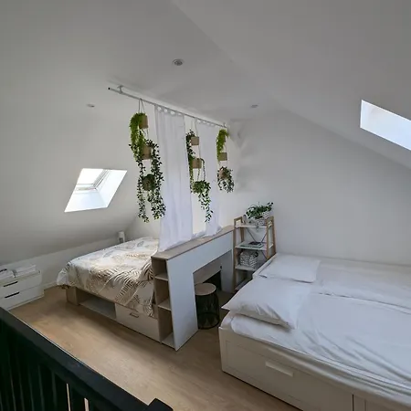 Apartment Duplex77 Near Quincy-Voisins